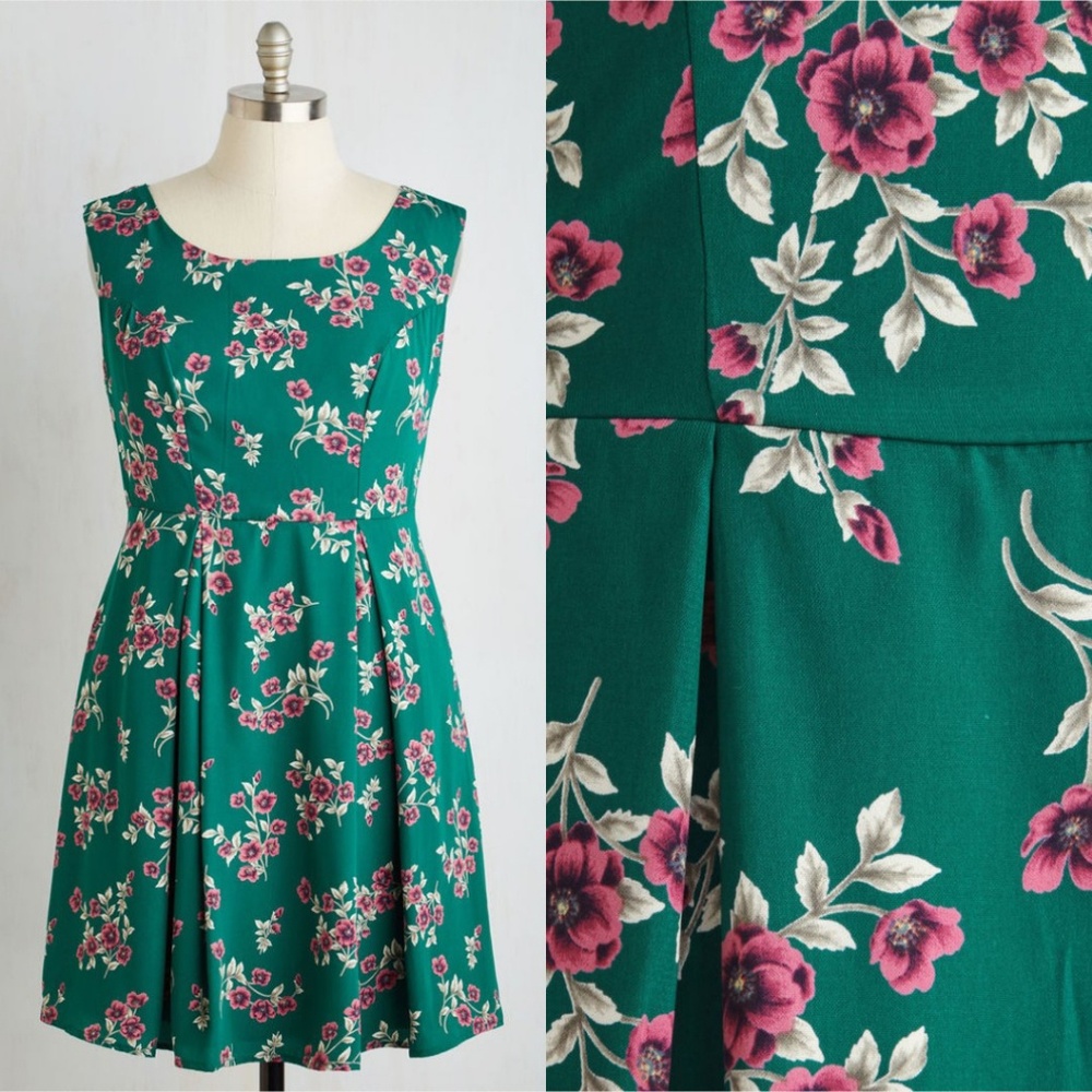 Modcloth I Rest My Grace Dress in Emerald Blooms